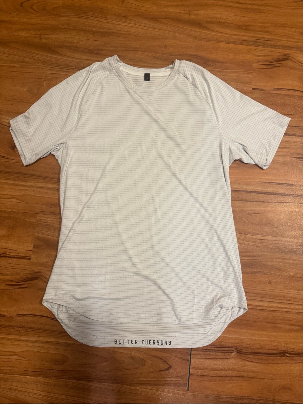 Men’s lululemon shirt